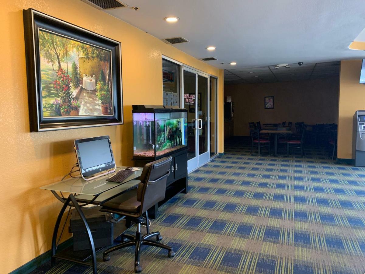 וויט רידג' Howard Johnson By Wyndham Denver West מראה חיצוני תמונה